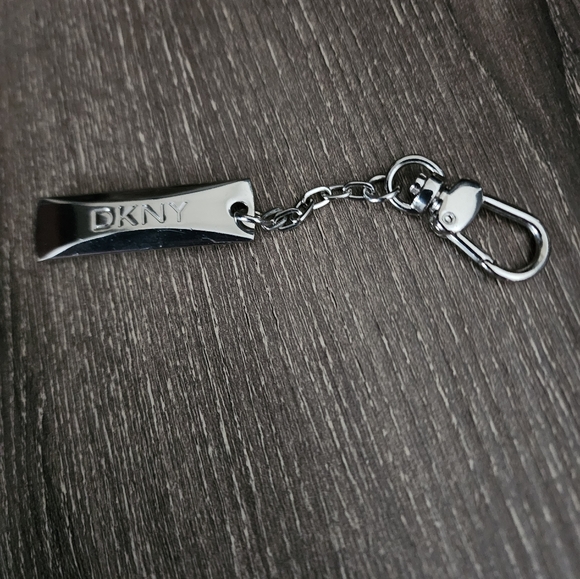 Authentic DKNY charm - Picture 2 of 3